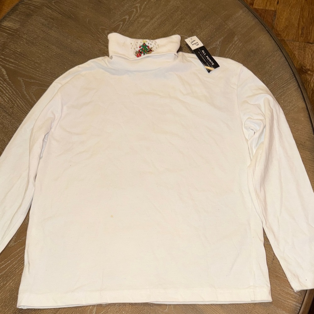 Chic White Long Sleeve Turtleneck Top